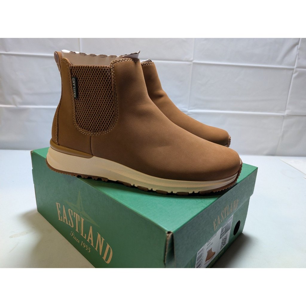 Eastland Women’s Woodford Boots Size 8